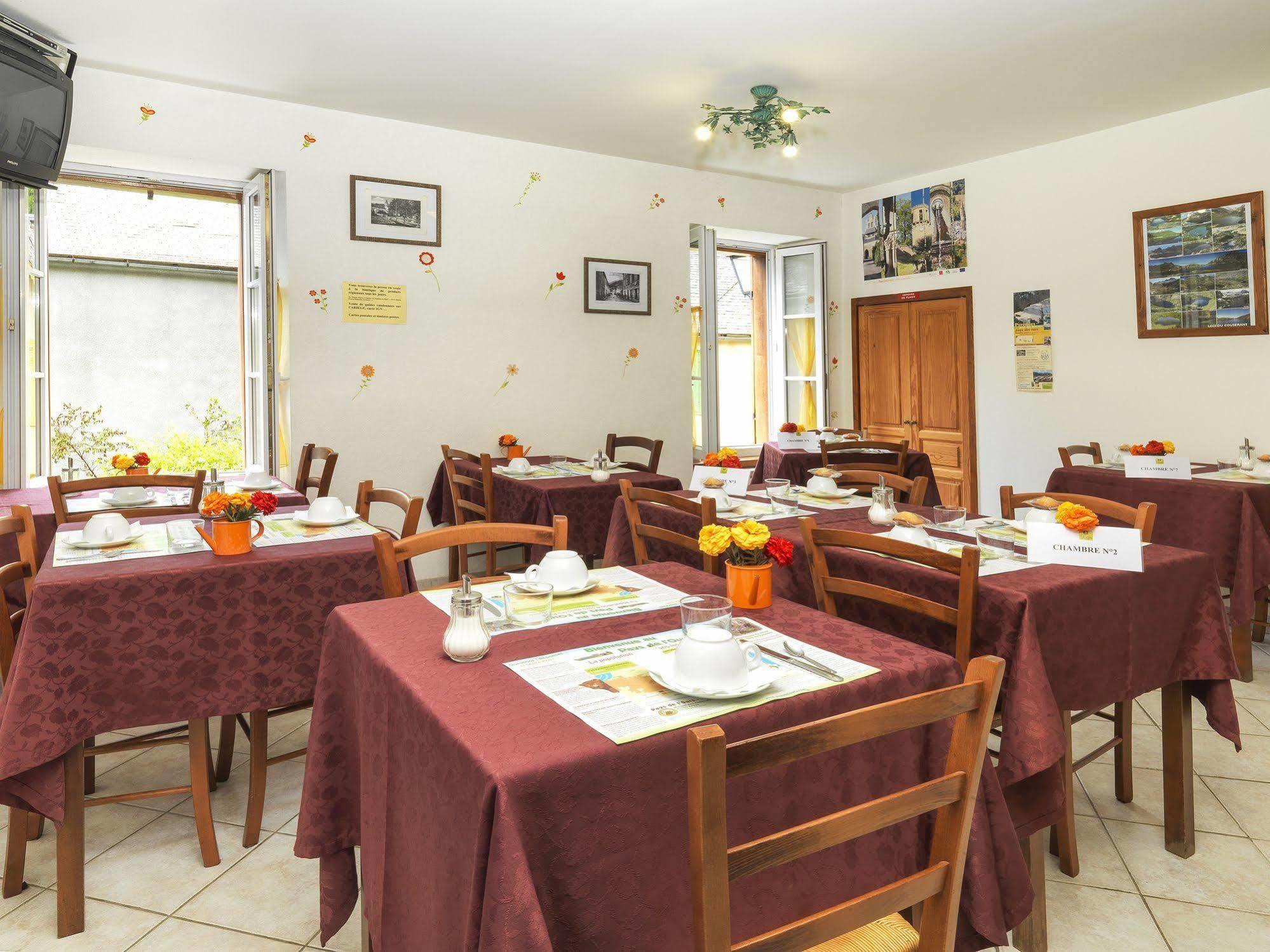 Auberge De L'Isard Saint-Denis  Kültér fotó